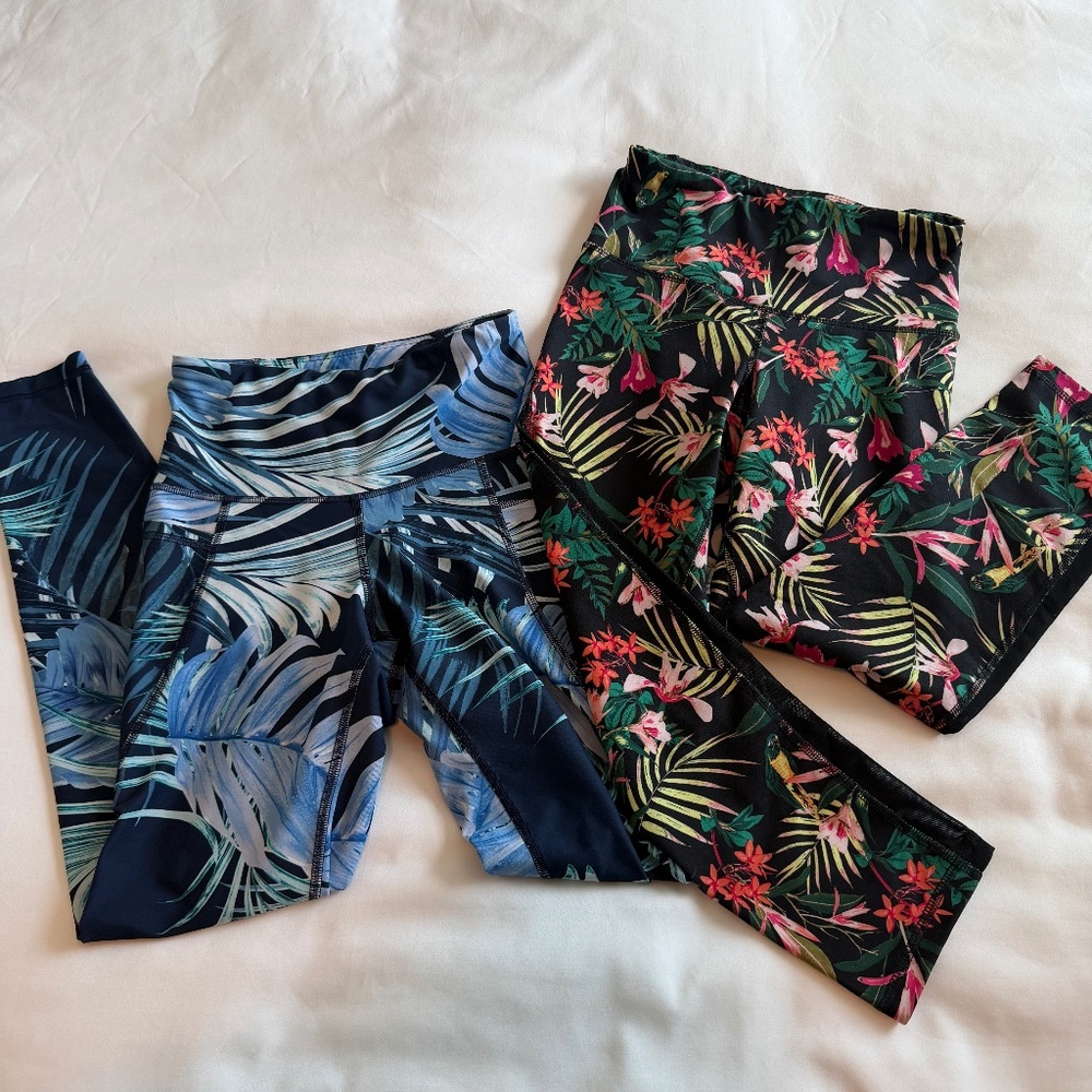 2 pair Old Navy leggings XS